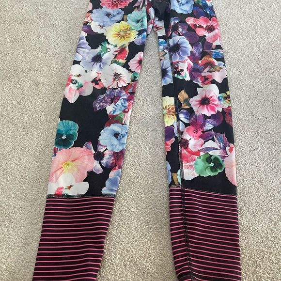Old navy active floral stripe pants size S - Picture 4 of 11